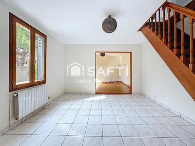 Maison - 79 m² - 5 pièces