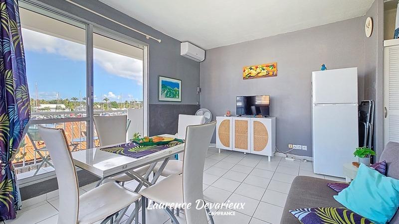 Studio - 30 m² - 1 pièce