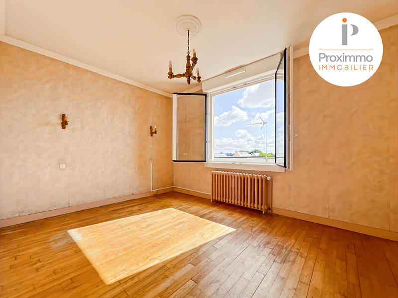 Maison - 94 m² - 5 pièces