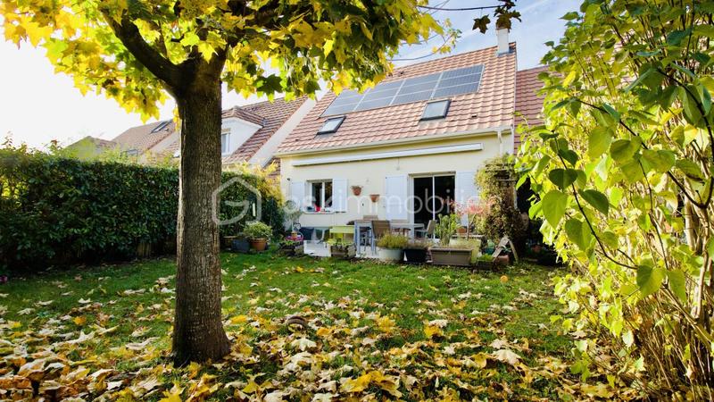 Maison - 98 m² - 6 pièces