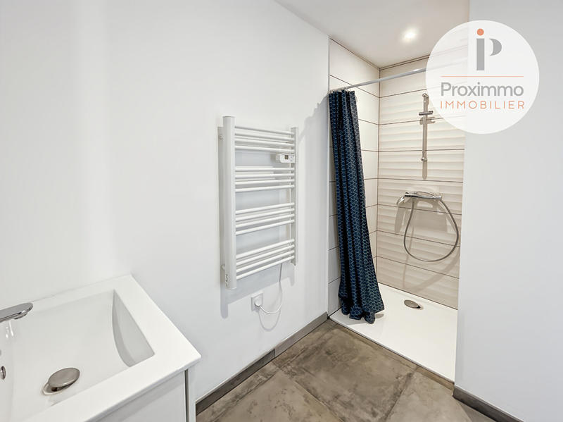 Local commercial - 65 m² - 3 pièces