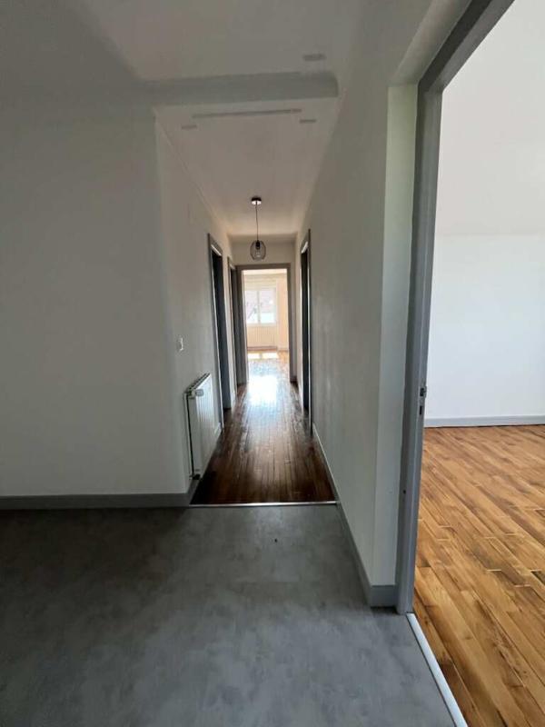 Maison - 191 m² - 8 pièces