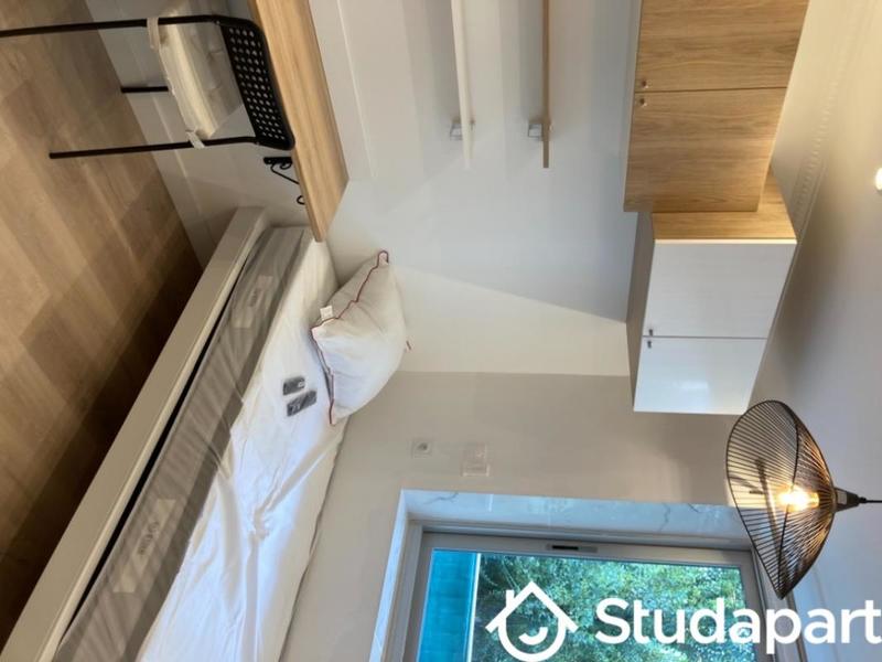 Chambre - 12 m² - 1 pièce