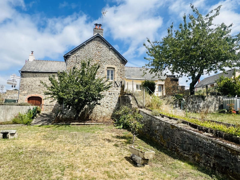 Maison ancienne - 121 m² - 3 pièces