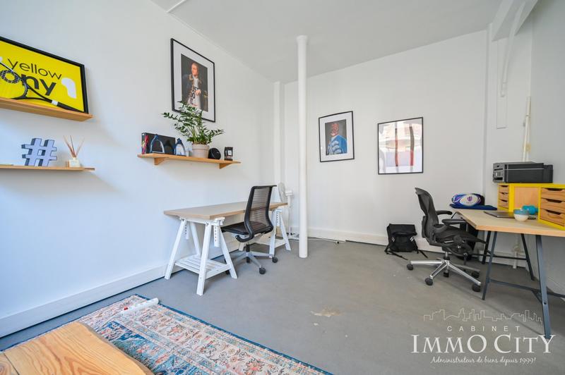 Local commercial - 61 m² - 4 pièces