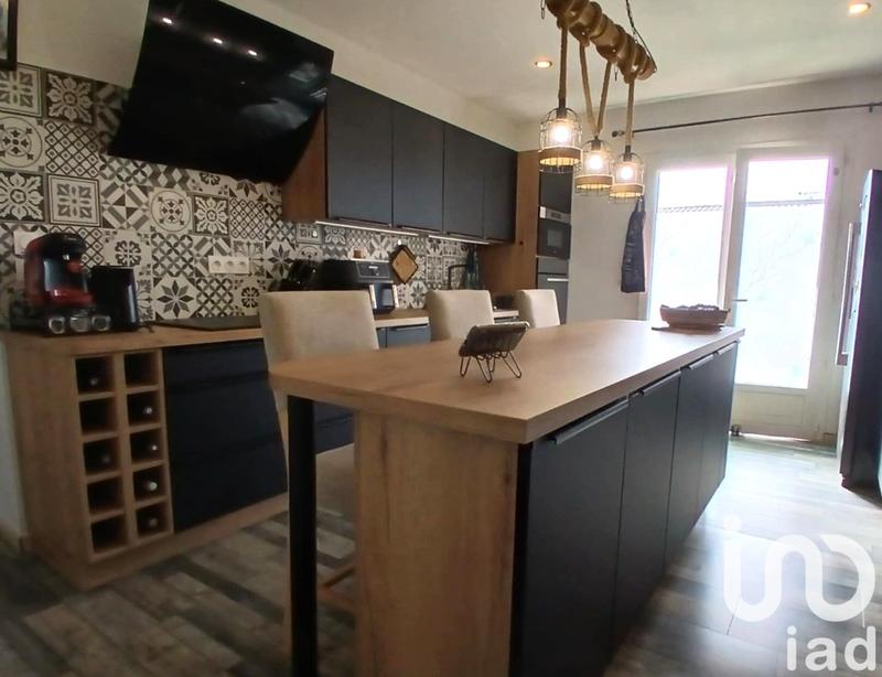 Maison - 140 m² - 6 pièces