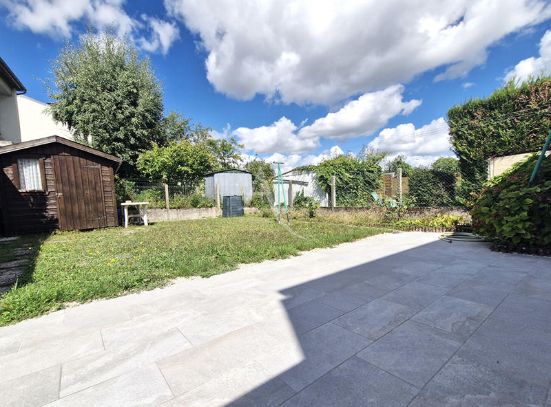 Maison - 101 m² - 5 pièces