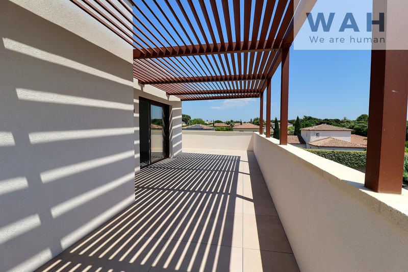 Appartement - 97 m² - 4 pièces