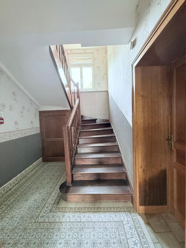 Maison - 450 m² - 16 pièces