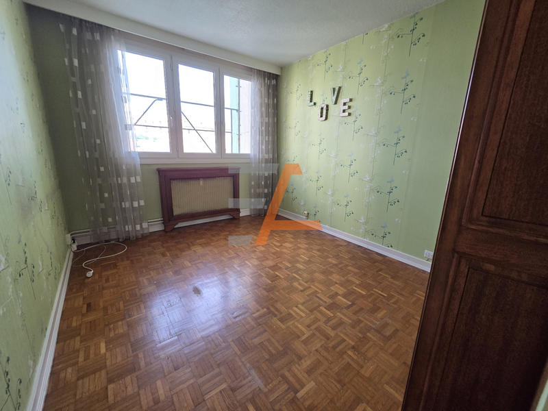 Appartement - 105 m² - 5 pièces