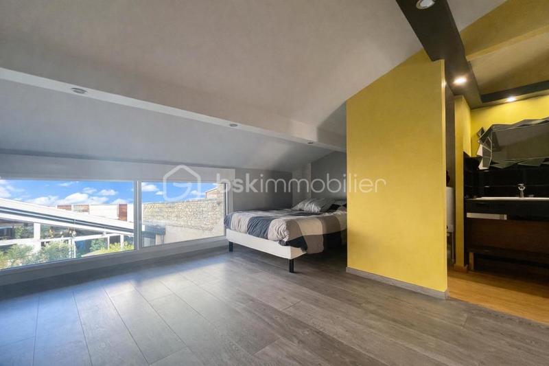 Appartement - 140 m² - 4 pièces