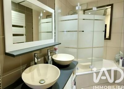 Maison - 156 m² - 7 pièces