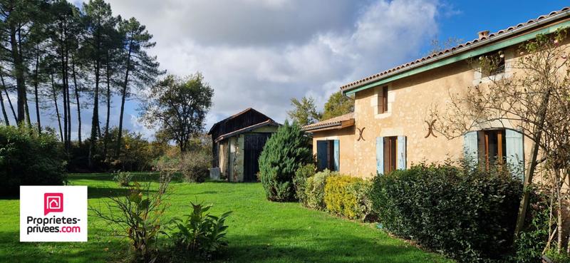 Maison - 235 m² - 7 pièces