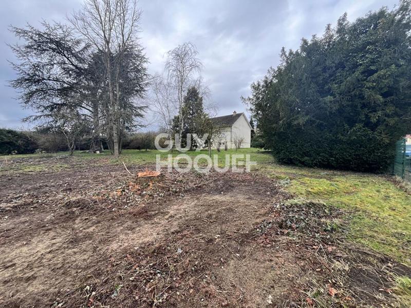 Terrain constructible - 905 m²