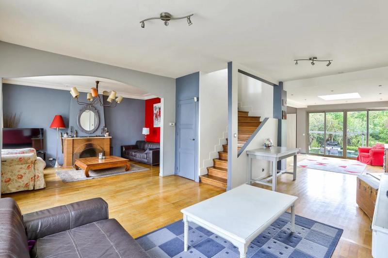 Maison - 200 m² - 7 pièces