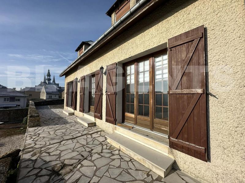 Maison - 139 m² - 5 pièces