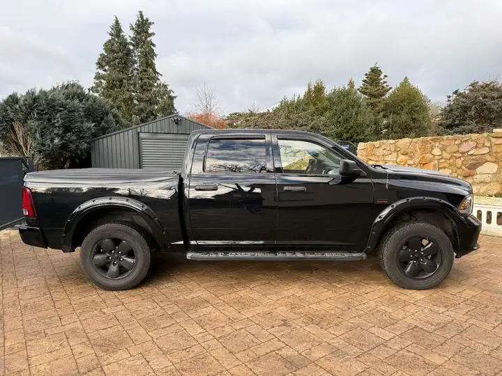 Dodge Ram 1500 4.7l V8 5.7l