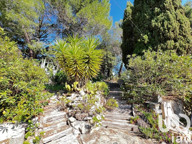 Maison de village - 168 m² - 8 pièces