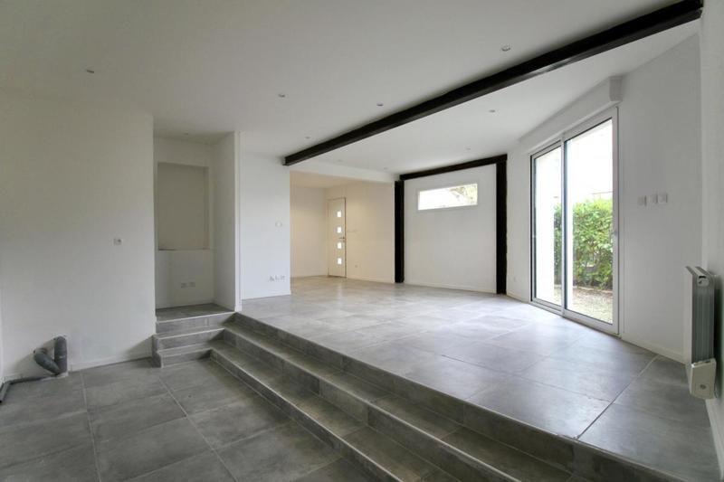 Maison - 140 m² - 8 pièces