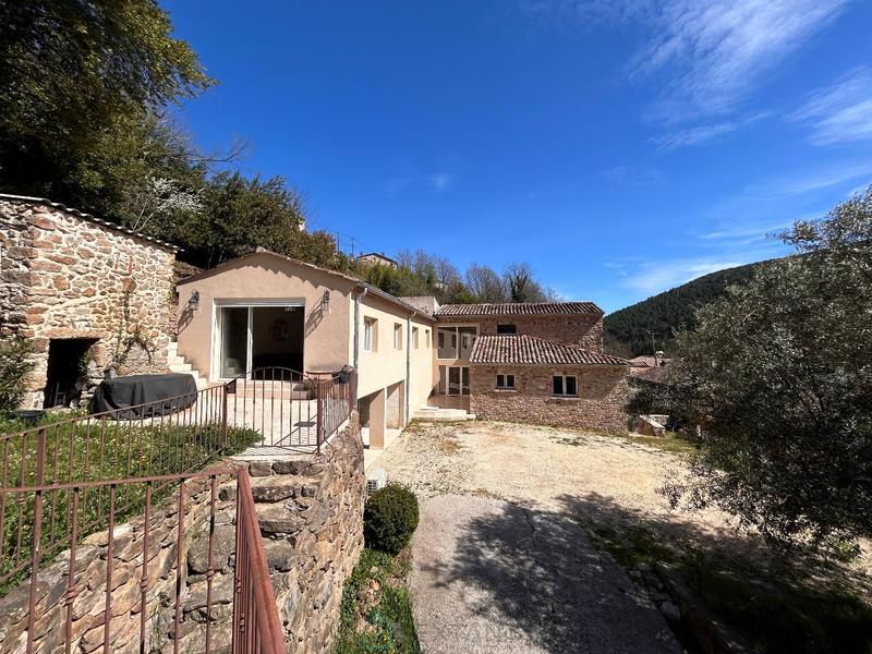Maison de campagne - 220 m² - 6 pièces
