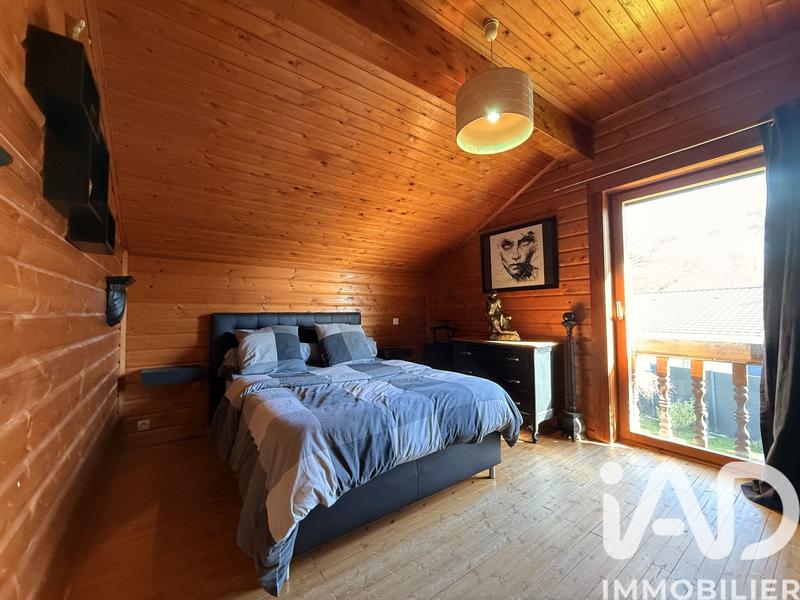 Châlet - 121 m² - 4 pièces