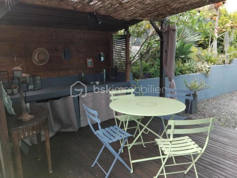 Maison - 140 m² - 5 pièces