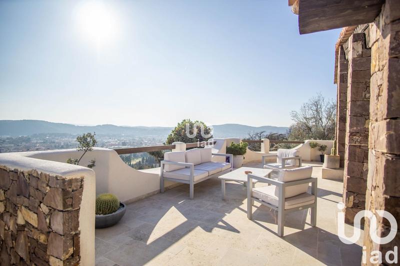 Maison - 315 m² - 14 pièces