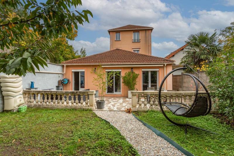 Maison - 167 m² - 5 pièces