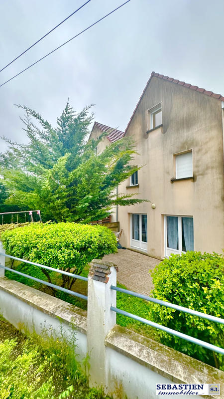 Maison - 121 m² - 6 pièces