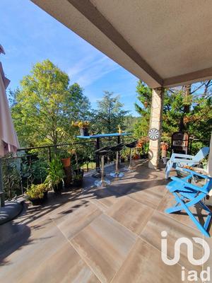 Maison - 194 m² - 7 pièces