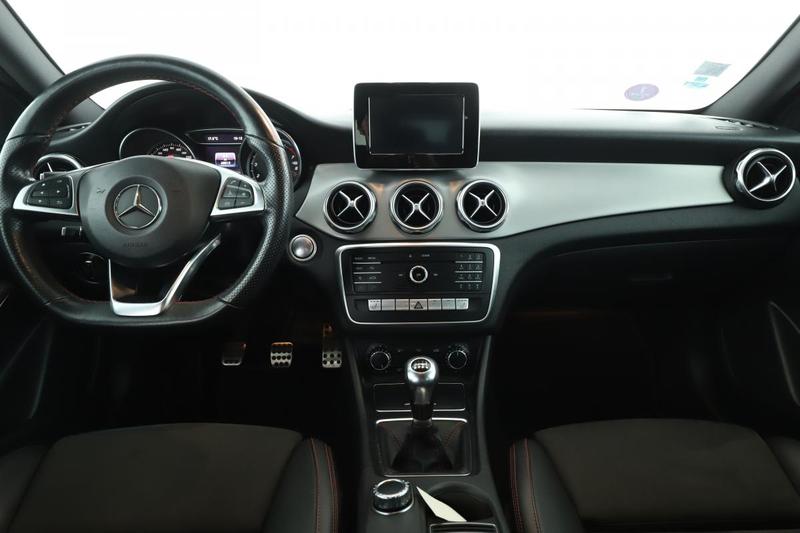 Mercedes Gla 180 122 ch