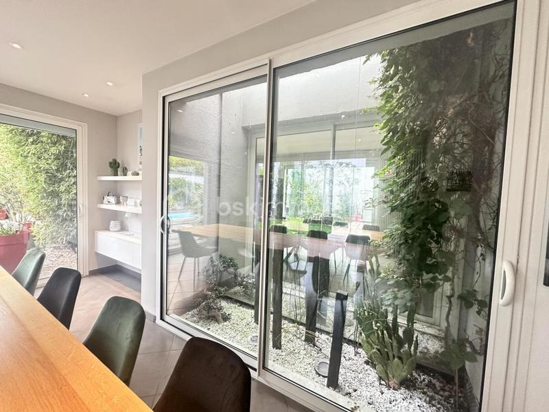 Maison de ville - 290 m² - 7 pièces