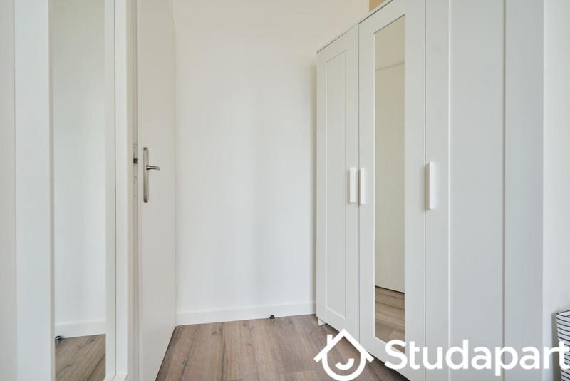 Chambre - 12 m² - 1 pièce