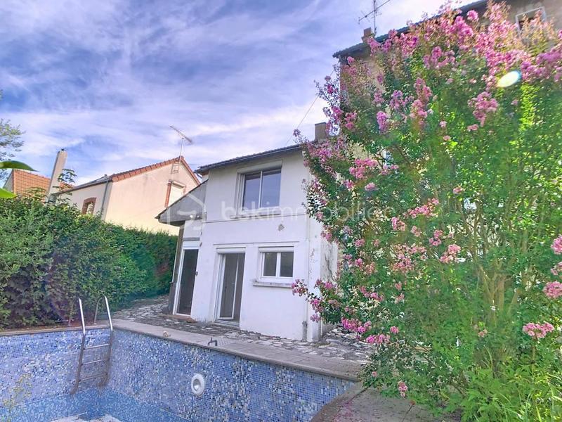 Maison - 182 m² - 8 pièces