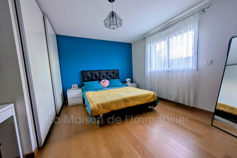 Pavillon - 138 m² - 5 pièces