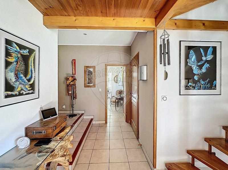 Maison - 158 m² - 6 pièces