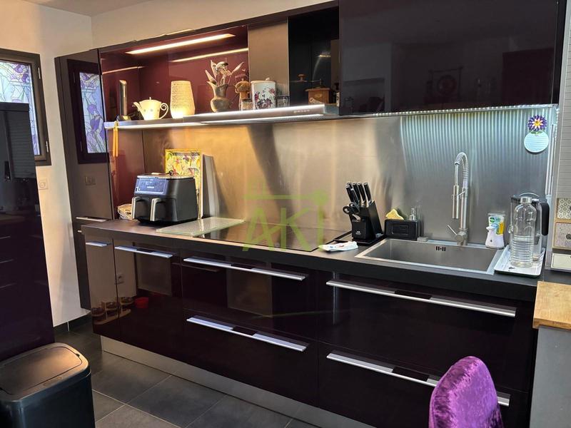 Maison - 89 m² - 3 pièces