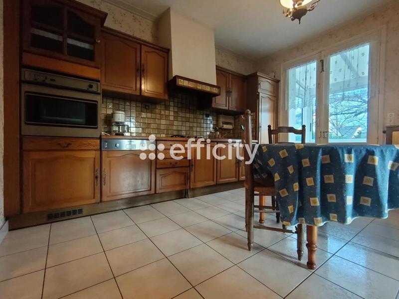 Maison - 101 m² - 5 pièces