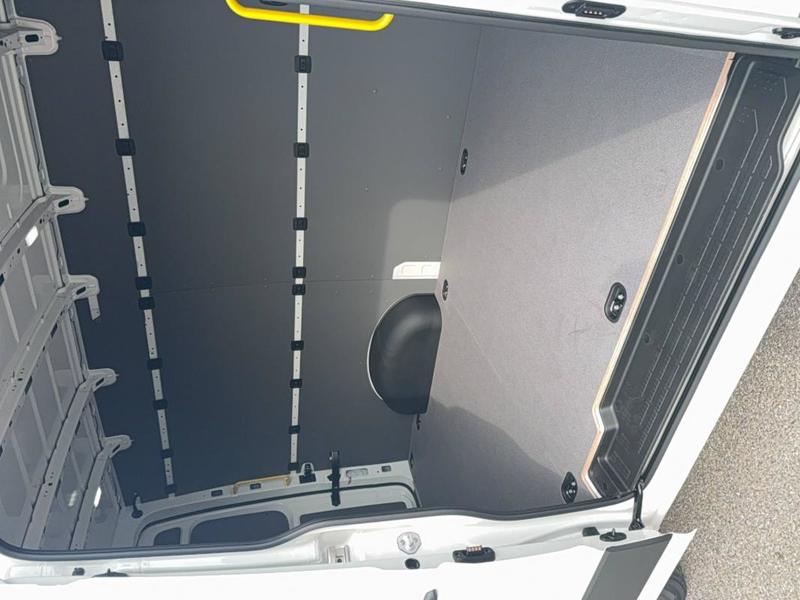 Volkswagen Crafter Van 35 L3h3 2.0 Tdi 140 Ch Business