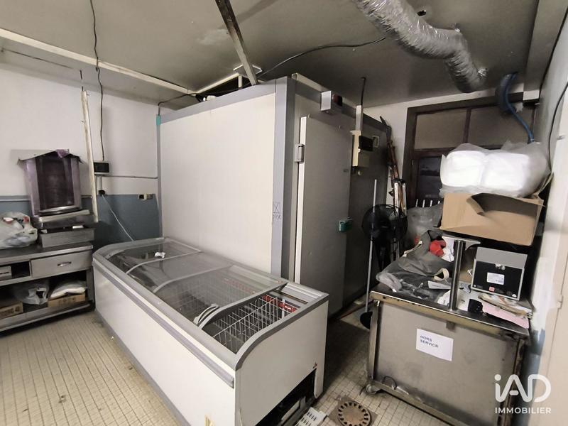 Local commercial - 210 m²