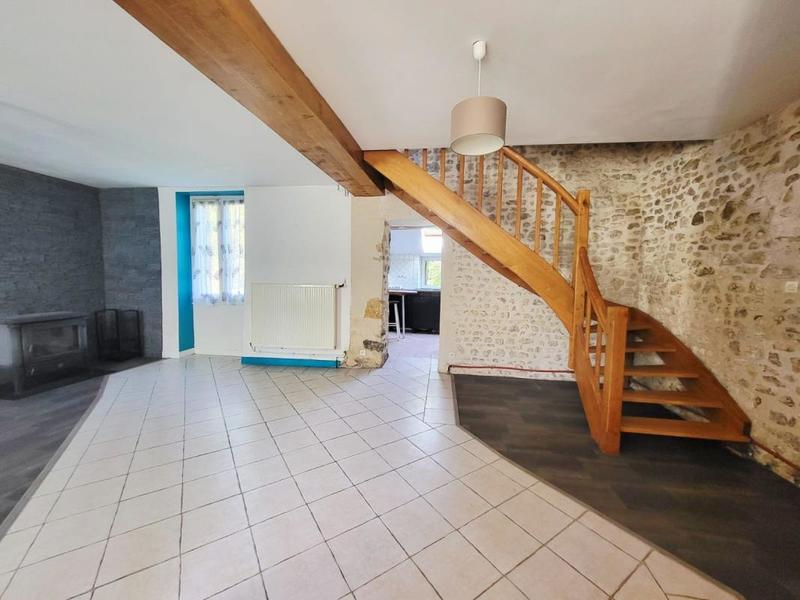 Maison en pierre - 100 m² - 5 pièces