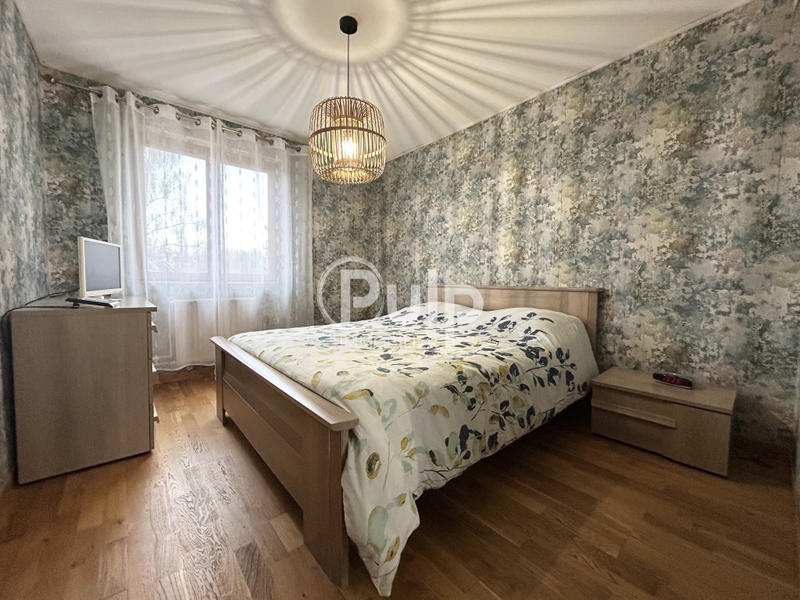 Maison - 95 m² - 7 pièces