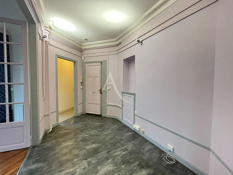 Appartement - 115 m² - 5 pièces