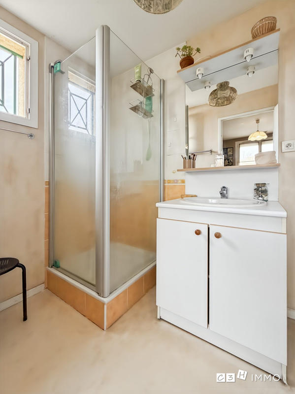 Maison - 101 m² - 5 pièces