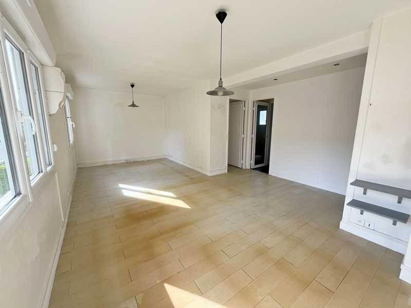 Appartement - 77 m² - 5 pièces