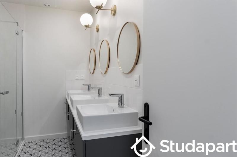 Chambre - 9 m² - 1 pièce