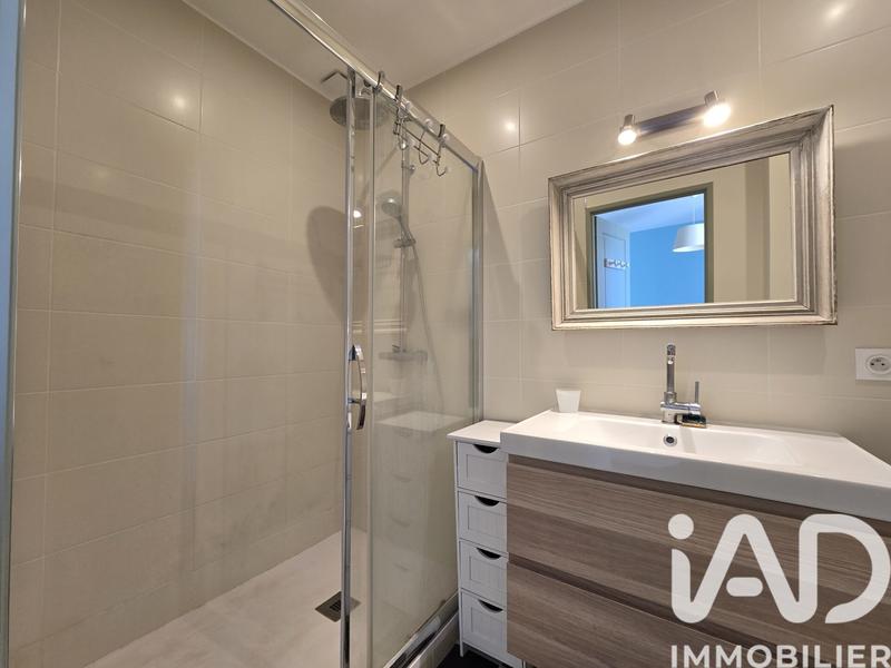 Maison - 335 m² - 10 pièces