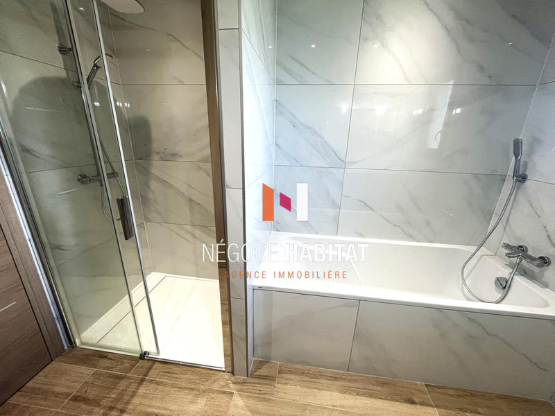 Villa - 167 m² - 10 pièces