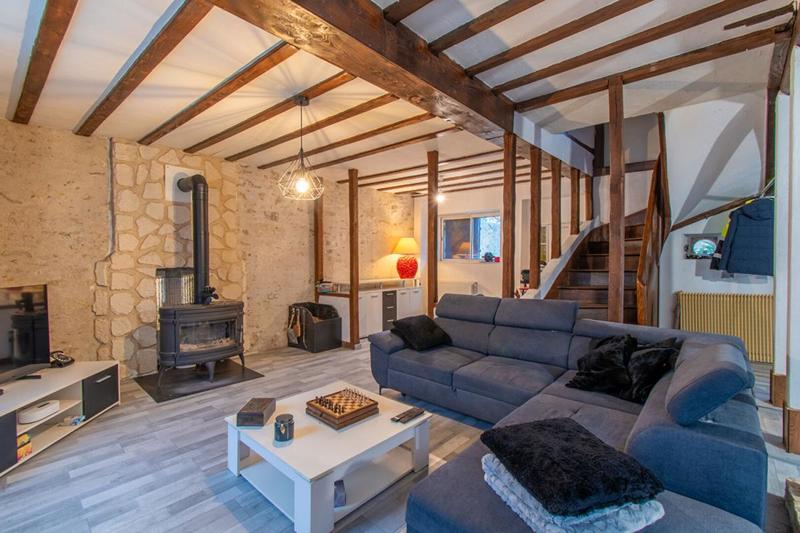 Maison - 183 m² - 8 pièces