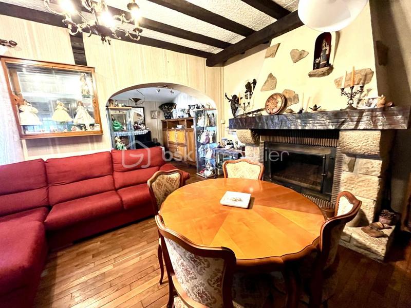 Maison - 112 m² - 7 pièces